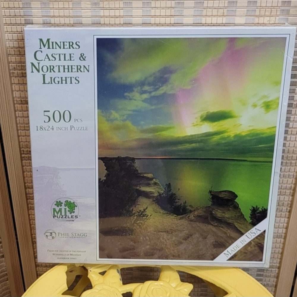 Miners Castle & Northern Lights 500 Piece Puzzle